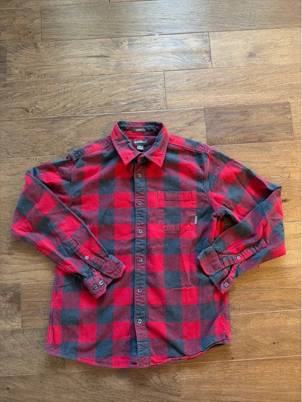 Eddie Bauer Men’s M Classic Fit Red Black Buffalo Plaid Flannel Shirt